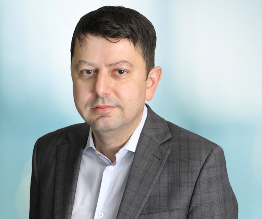 Headshot of Konstantine Stavrakos